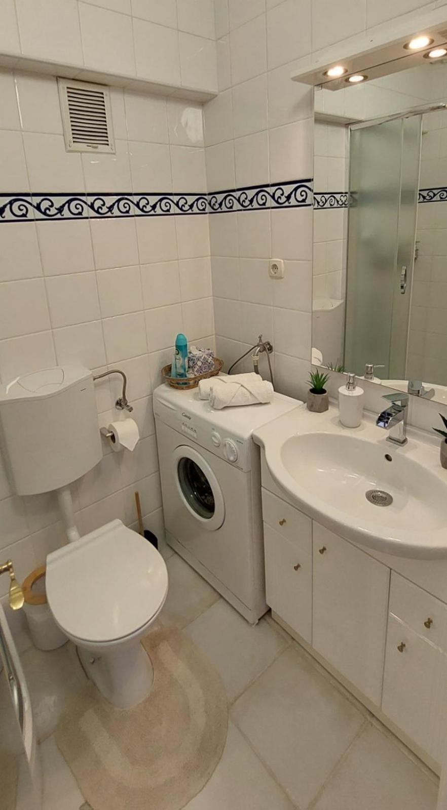3 Min. Away Apartment โคปริฟนิซา ภายนอก รูปภาพ